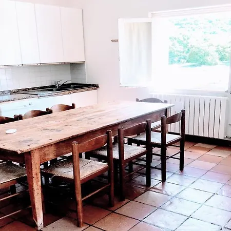 Villa Vallocchia - Sleeps 18 Exclusive Poolgrounds 6 Villa