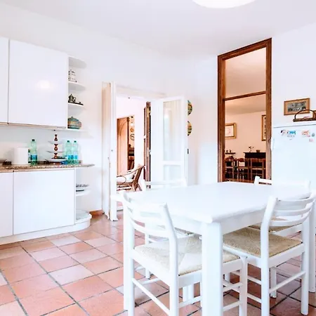 Villa Vallocchia - Sleeps 18 Exclusive Poolgrounds 6 *