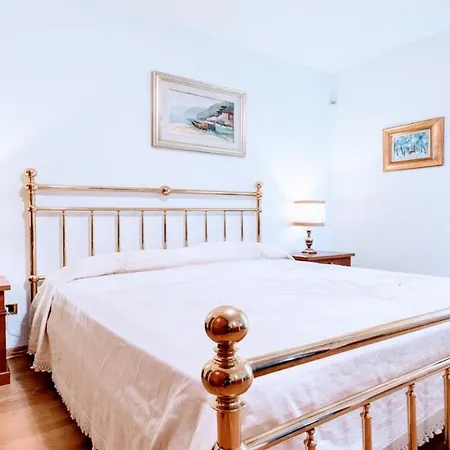 Villa Vallocchia - Sleeps 18 Exclusive Poolgrounds 6 Villa *