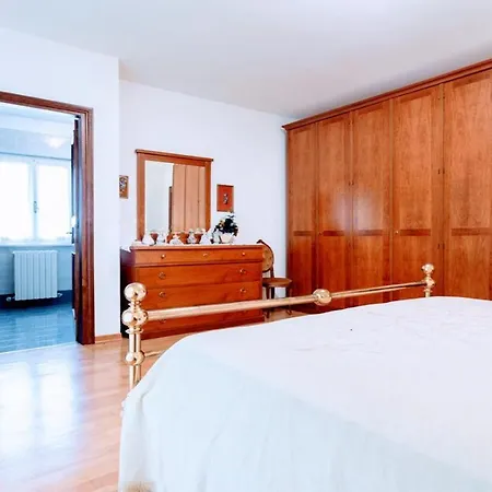 Villa Vallocchia - Sleeps 18 Exclusive Poolgrounds 6 Villa Borgiano (Perugia)